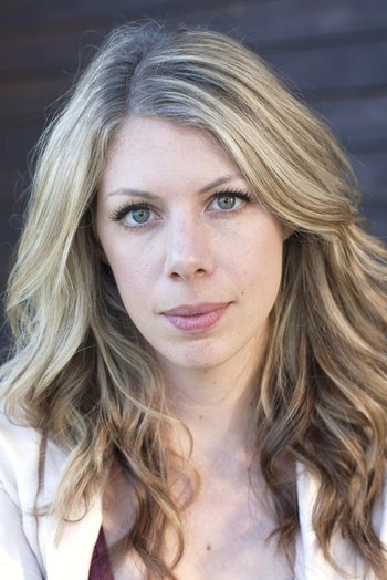 rsz_faranelise_headshot