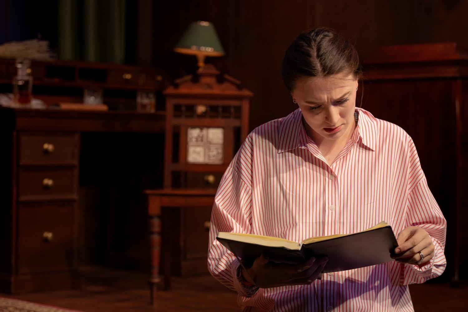 Jennifer Rani Review: Frame Narrative (Old Fitz Theatre) | Suzy Goes See